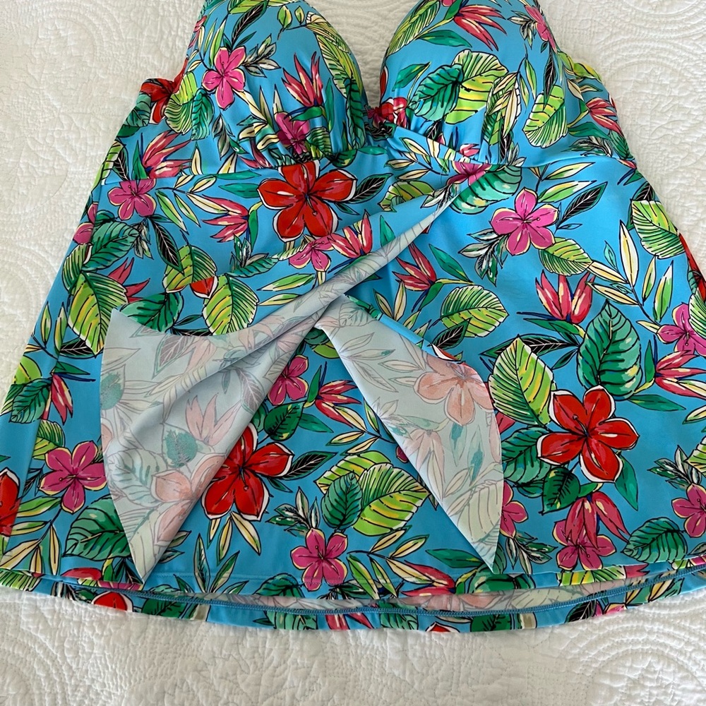 Swim Suits for All Tankini Top - Picture 6 of 15